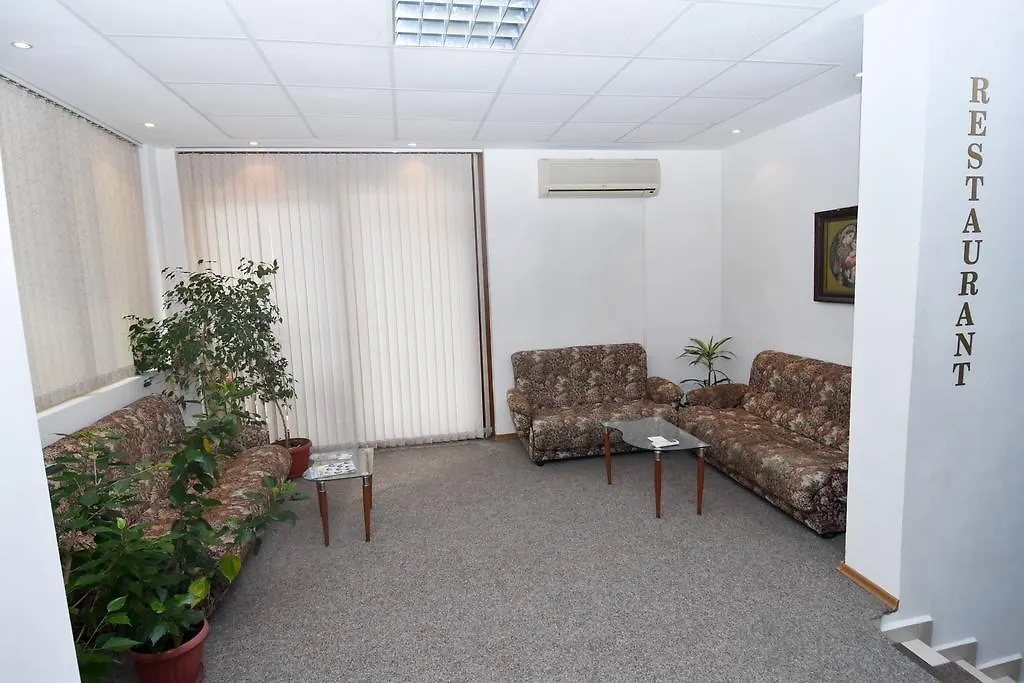 Family Hotel Saint Iliya Burgas 3*,